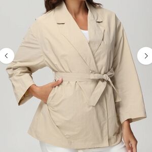 NWT 89th& Madison Women's Beige Belted Jacket